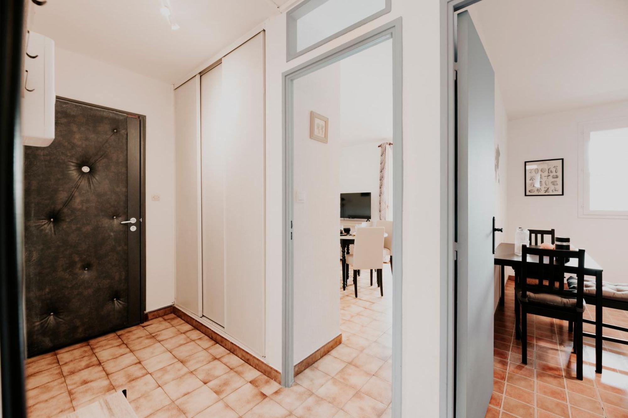 Netflix - Lit Queen Size - Terrasse Plein Sud - Climatisation - 2'Centre-Ville - 6'Mer - Parking Prive - 56M2 - L'Olivine - Offre Speciale Ла-Лонд-ле-Мор Екстер'єр фото